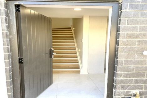 Photo of property in 3/36 Santiago Crescent, Unsworth Heights, Auckland, 0632