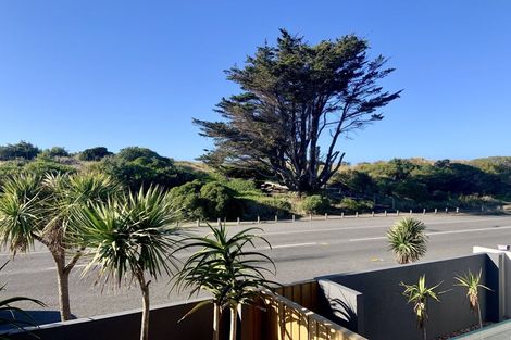 Photo of property in 2/272 Marine Parade, New Brighton, Christchurch, 8061