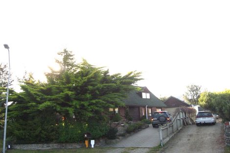 Photo of property in 9 Larch Court, Kelvin Heights, Queenstown, 9300