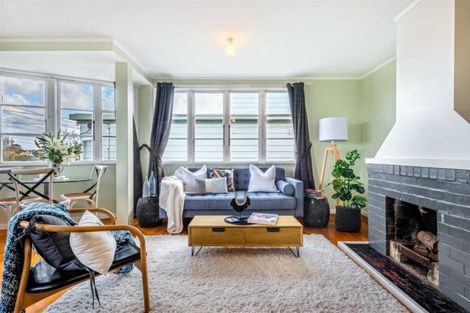 Photo of property in 1/178 Lake Road, Belmont, Auckland, 0622