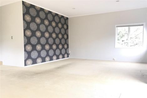 Photo of property in 15a Gill Crescent, Blockhouse Bay, Auckland, 0600