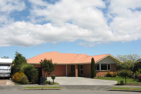 Photo of property in 10 Parkwood Place, Parklands, Christchurch, 8083