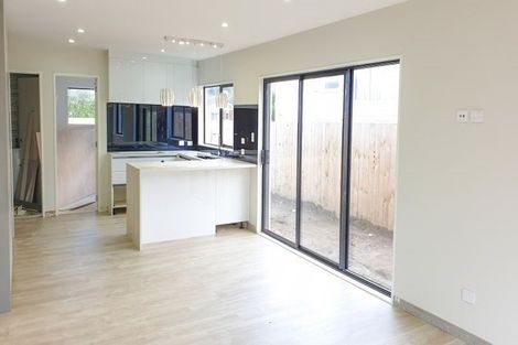 Photo of property in 2b Bunnythorpe Road, Papakura, 2110