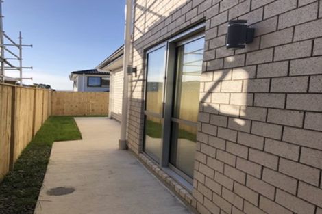 Photo of property in 73 Drumbuoy Drive, Flat Bush, Auckland, 2019