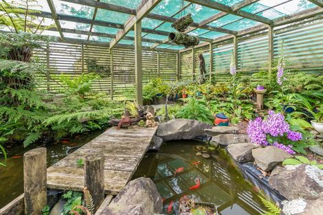 Photo of property in 237 Awa Road, Kumeu, 0891