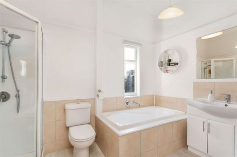 Photo of property in 72 Harrow Street, Phillipstown, Christchurch, 8011