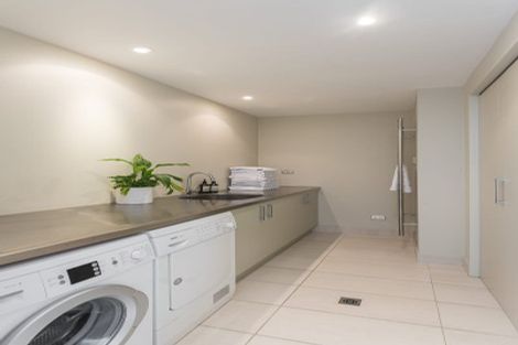 Photo of property in 70 Domain Crescent, Muriwai, Waimauku, 0881