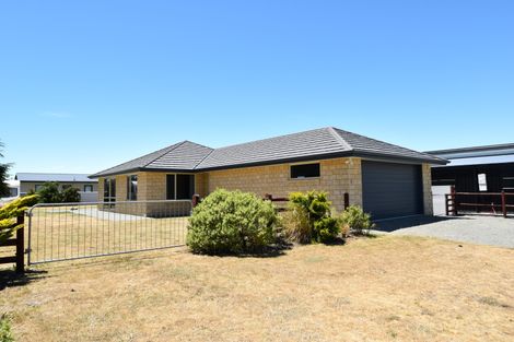 Photo of property in 14 Irishman Drive, Twizel, 7901