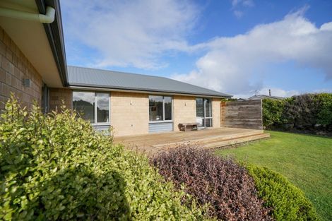 Photo of property in 94 Ariki Avenue, Otatara, Invercargill, 9879