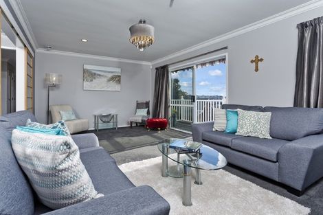 Photo of property in 1/42 Toroa Street, Torbay, Auckland, 0630