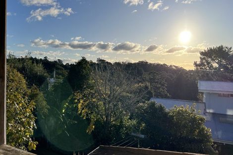 Photo of property in 4 Rae Road, Campbells Bay, Auckland, 0620