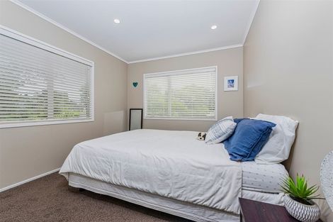 Photo of property in 18 Belvedere Court, West Harbour, Auckland, 0618