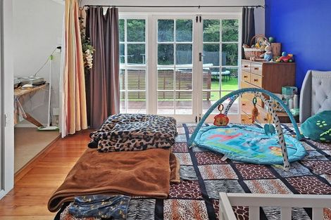 Photo of property in 17 Boyd Grove, Naenae, Lower Hutt, 5011