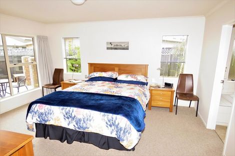 Photo of property in 7 Rochfort Place, Westport, 7825