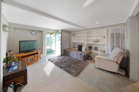 Photo of property in 33b Earlsworth Road, Mangere East, Auckland, 2024