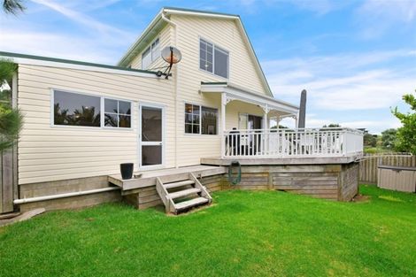 Photo of property in 4 Edwin Mitchelson Road, Muriwai, Waimauku, 0881