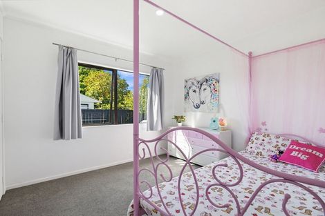 Photo of property in 13 Elisa Lane, Ranui, Auckland, 0612