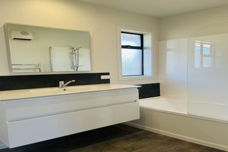 Photo of property in 80 Balrudry Street, Avonhead, Christchurch, 8042