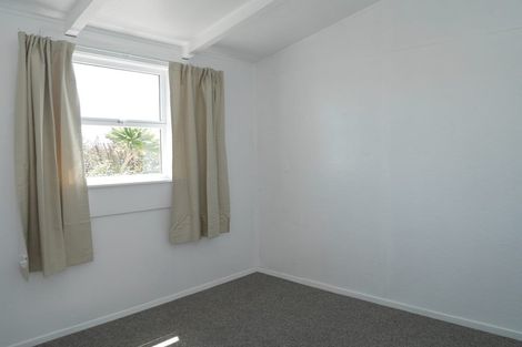 Photo of property in 25 Hemara Street, Waikanae Beach, Waikanae, 5036