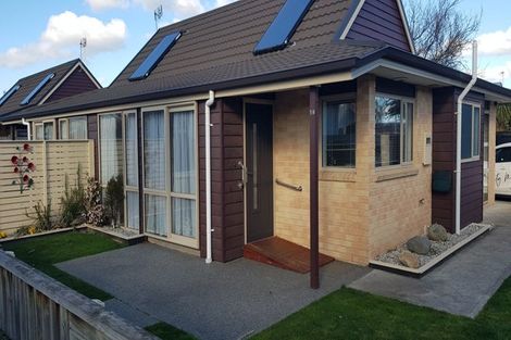 Photo of property in 3 Reeves Road, Rangiora, 7400