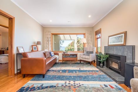 Photo of property in 71 Maungaraki Road, Korokoro, Lower Hutt, 5012