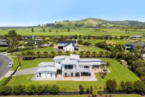 Photo of property in 36 Royal Ascot Drive, Papamoa Beach, Te Puke, 3187