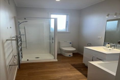 Photo of property in 26 Mako Mako Road, Levin, 5510