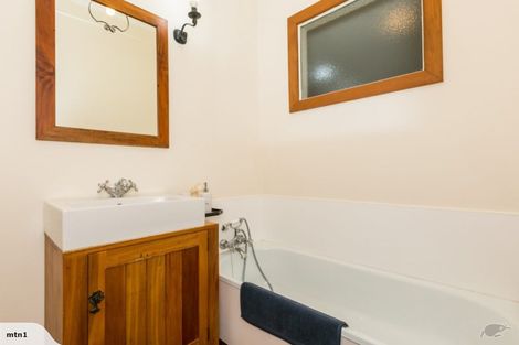 Photo of property in 7 Winifred Street, Napier South, Napier, 4110