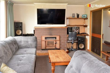 Photo of property in 168 Bay View Road, South Dunedin, Dunedin, 9012