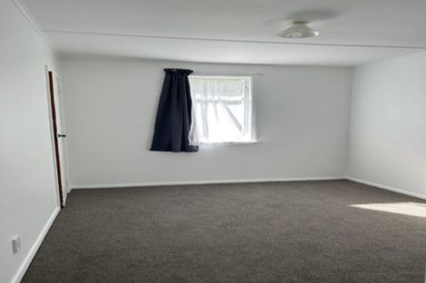 Photo of property in 9 Berkshire Grove, Cannons Creek, Porirua, 5024