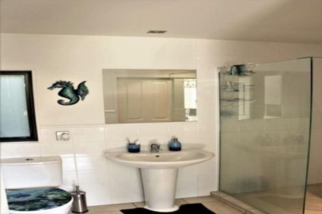 Photo of property in 1/7 The Avenue, Albany, Auckland, 0632