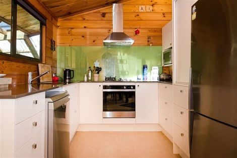 Photo of property in 128 Hinau Road, Waimauku, 0881