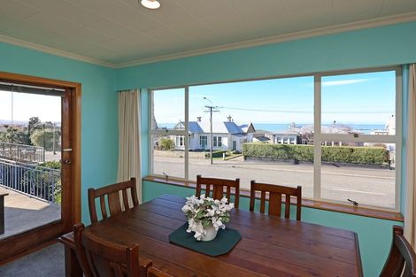 Photo of property in 18 Wharfe Street, South Hill, Oamaru, 9400
