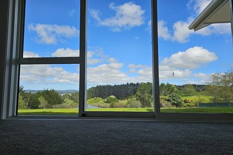 Photo of property in 409 Old North Road, Kumeu, 0892
