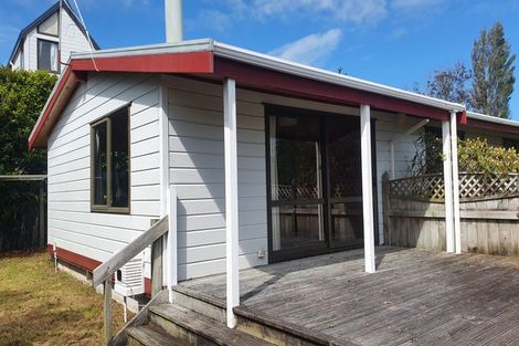 Photo of property in 73 Heta Road, Highlands Park, New Plymouth, 4312