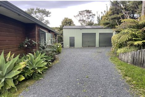 Photo of property in 185 Red Hills Road, Massey, Henderson, 0782