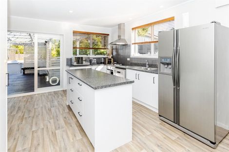 Photo of property in 50 Bernard Street, Chedworth, Hamilton, 3210