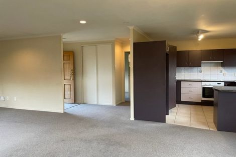 Photo of property in 26 Carisbrook Crescent, Papakura, 2110