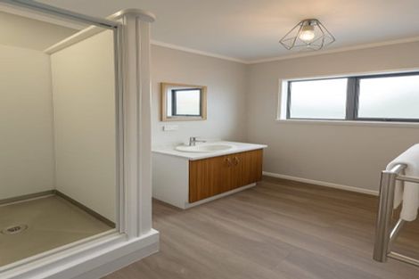 Photo of property in 2/150 Kitchener Road, Pukekohe, 2120