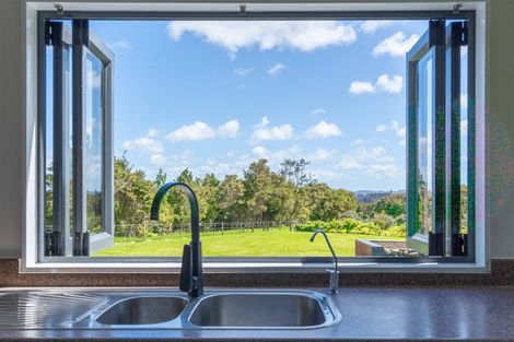 Photo of property in 42 Piwakawaka Rise, Karetu, 0283