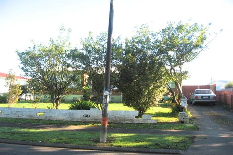 Photo of property in 8 Bettina Place, Manurewa, Auckland, 2102