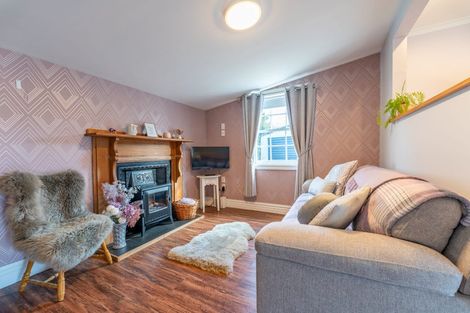 Photo of property in 136 Talbot Street, Geraldine, 7930