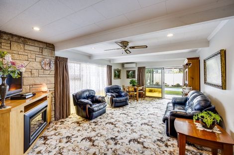 Photo of property in 61 Meeanee Quay, Westshore, Napier, 4110