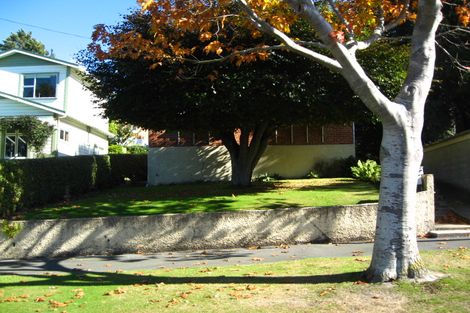 Photo of property in 25 Glenross Street, Glenross, Dunedin, 9011