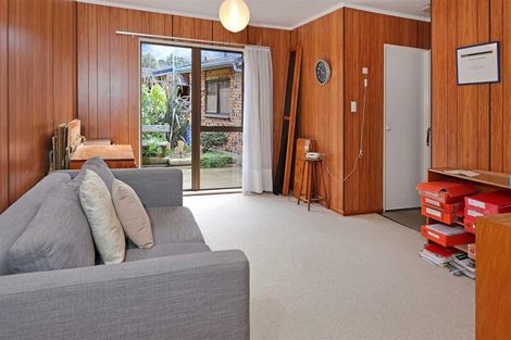 Photo of property in 13 Vintage Drive, Henderson, Auckland, 0612