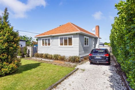 Photo of property in 2/13 Salisbury Road, Birkdale, Auckland, 0626