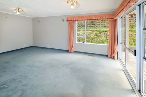 Photo of property in 9 Longmont Terrace, Churton Park, Wellington, 6037