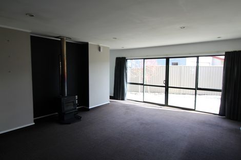 Photo of property in 8d Mckellar Court, Cromwell, 9310