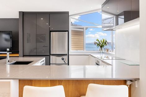 Photo of property in 3/28 Manly Esplanade, Browns Bay, Auckland, 0630