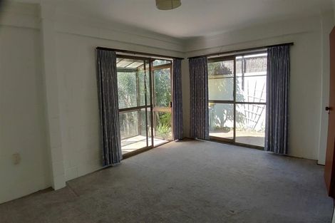 Photo of property in 1/37 Rangitoto Terrace, Milford, Auckland, 0620